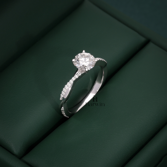 Beautiful Twisted Shank Ring