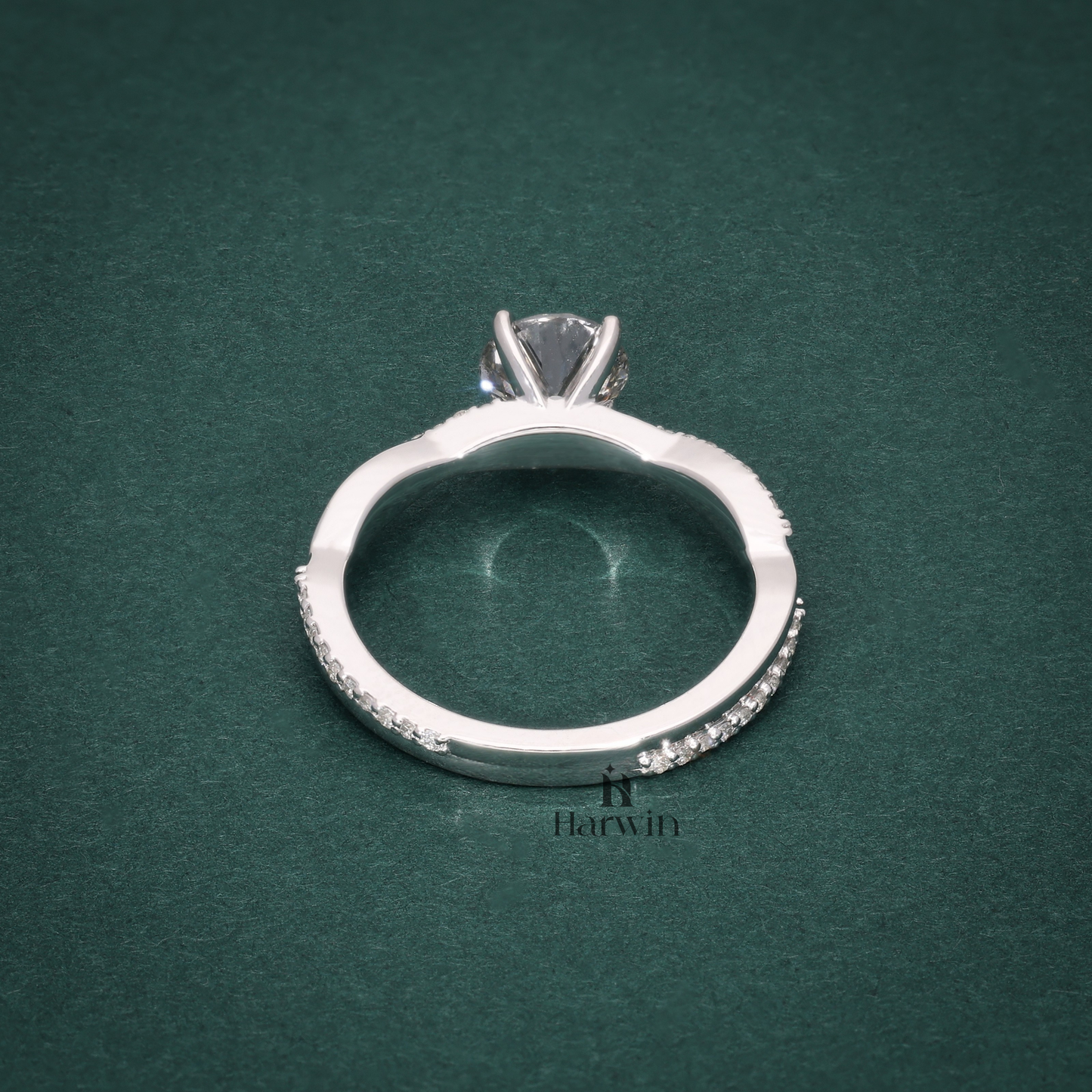 Beautiful Twisted Shank Ring